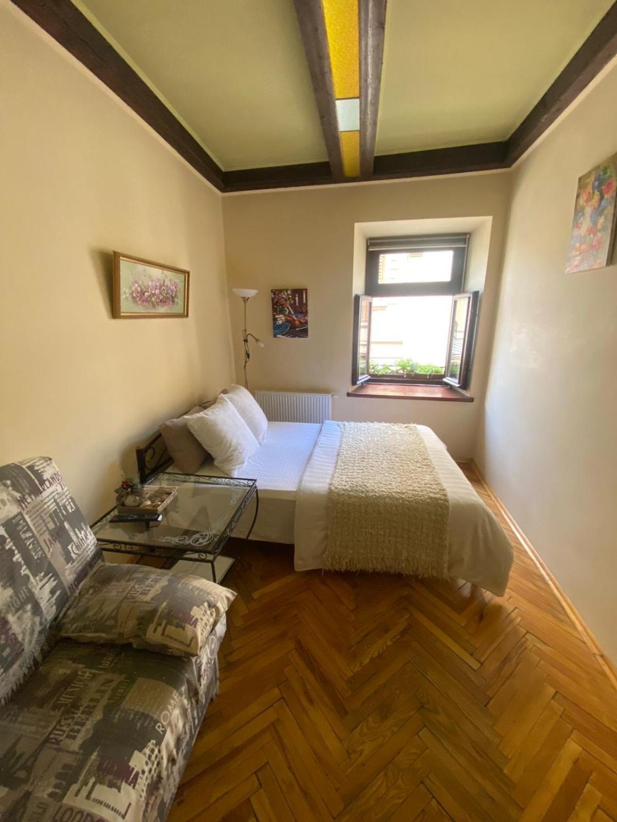 Ferienwohnung Вірменська 14 Центр Не Далеко Від Ж Д Вокзалу Звітні Документи Lemberg Exterior foto